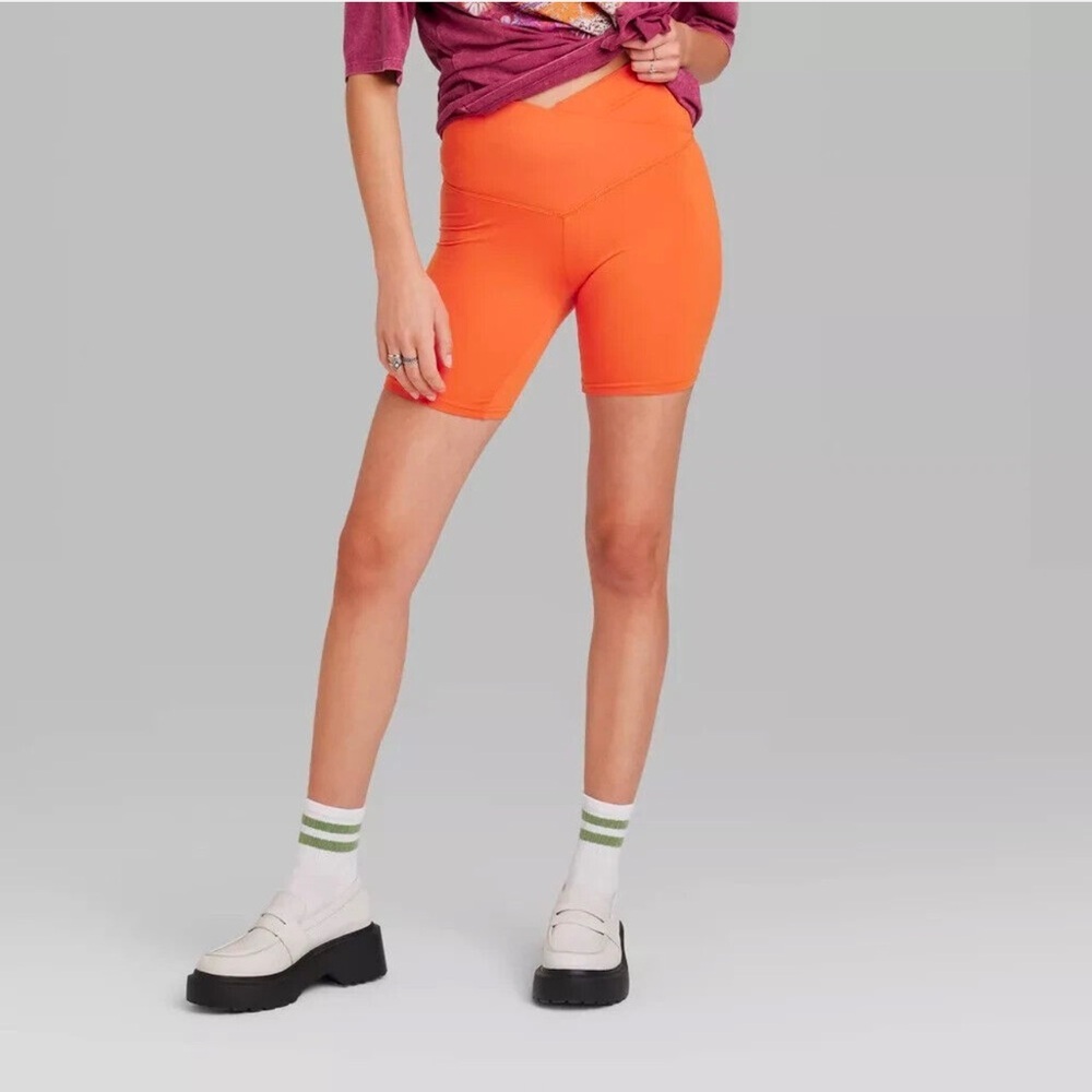 WILD FABLE Dark Orange Women's Criss Cross Bike Shorts Size Large NEW